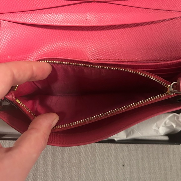 Prada black leather wallet - Picture 5 of 9